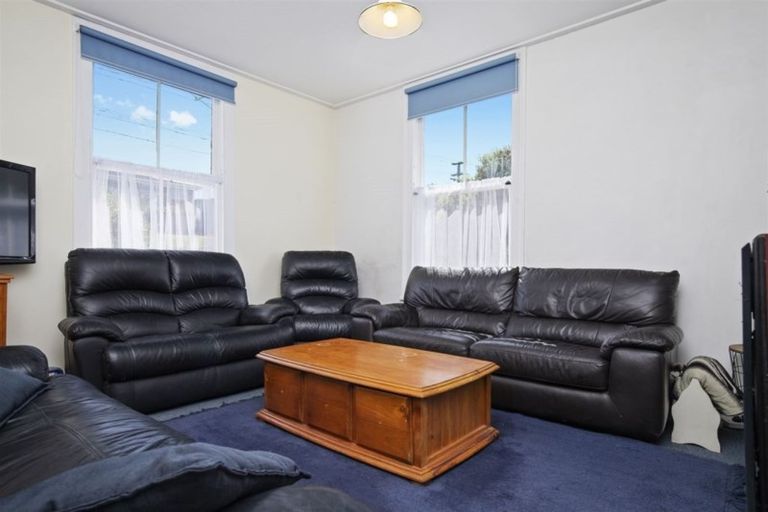 Photo of property in 3 Kaiwaka Road, Waiuku, 2123