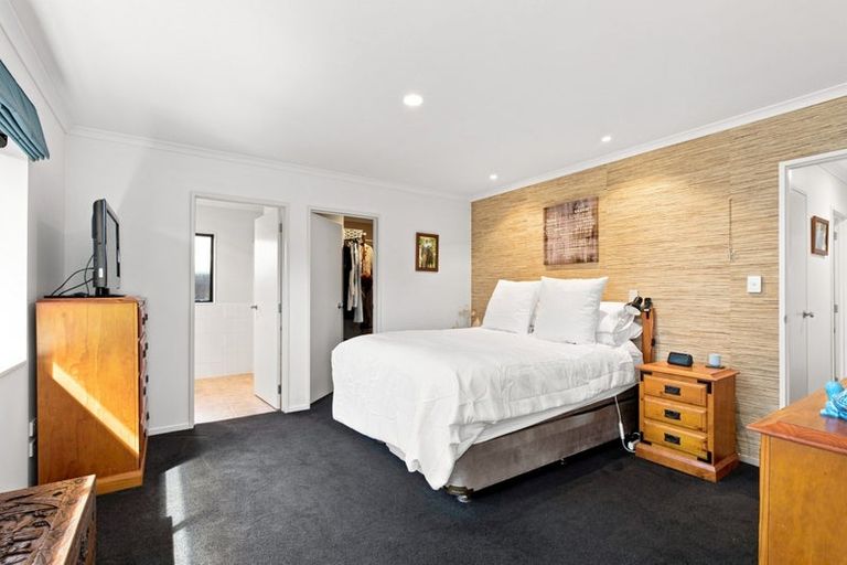 Photo of property in 32 Aranui Drive, Papamoa Beach, Papamoa, 3118