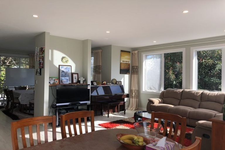 Photo of property in 32a Coronation Road, Hillcrest, Auckland, 0627
