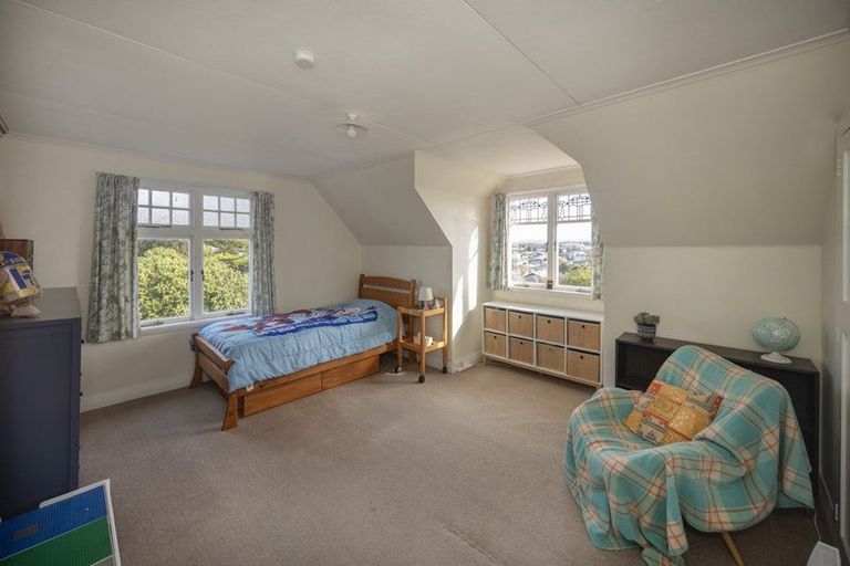 Photo of property in 76 Wharfe Street, South Hill, Oamaru, 9400