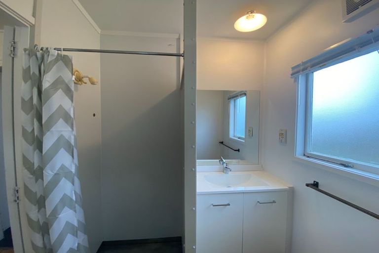 Photo of property in 3/32 Division Street, Riccarton, Christchurch, 8041