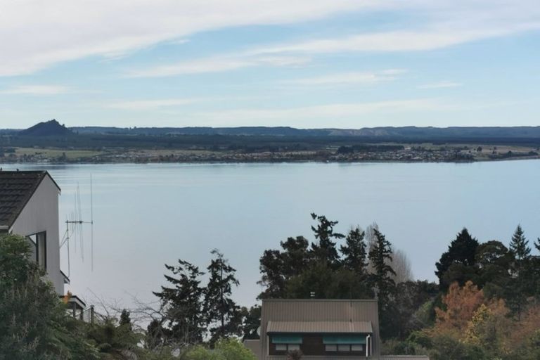 Photo of property in 89 Wakeman Road, Acacia Bay, Taupo, 3330