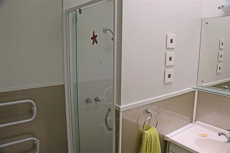 Photo of property in 16 Dawson Road, Snells Beach, 0920