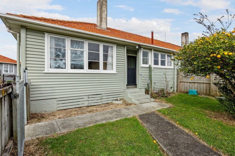 Photo of property in 8 Gardiner Place, Fairfield, Hamilton, 3214