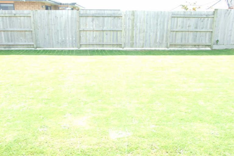 Photo of property in 5 Boston Parade, Kelvin Grove, Palmerston North, 4414