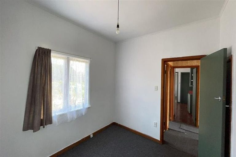 Photo of property in 25 Seddon Avenue, Papatoetoe, Auckland, 2104
