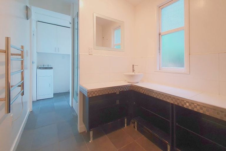 Photo of property in 28 Cunningham Terrace, Lyttelton, 8082