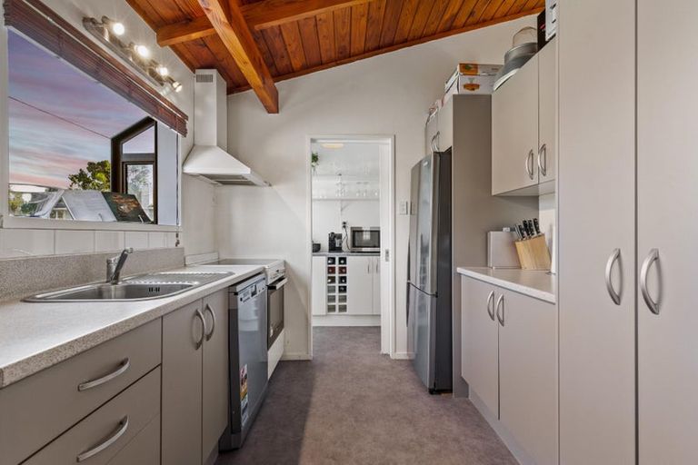 Photo of property in 1/29 Tirimoana Road, Te Atatu South, Auckland, 0602