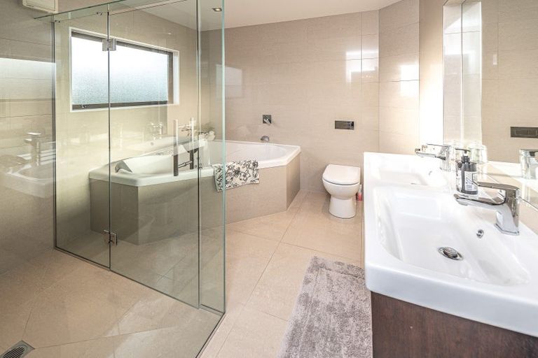 Photo of property in 2/1 Chester Road, Springvale, Wanganui, 4501