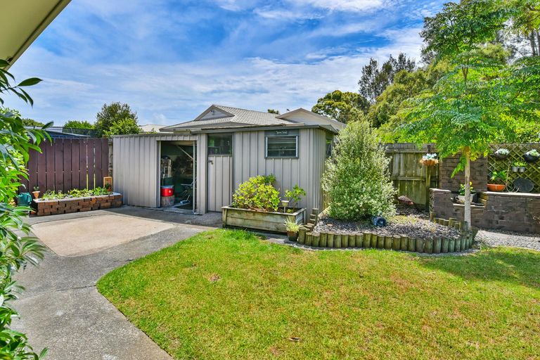 Photo of property in 101 Carnoustie Drive, Wattle Downs, Auckland, 2103