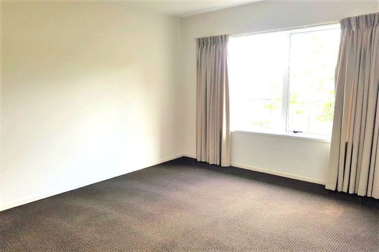Photo of property in 48 Tongariro Drive, Aotea, Porirua, 5024