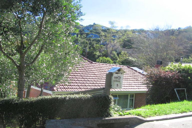 Photo of property in 5 Omar Street, Khandallah, Wellington, 6035