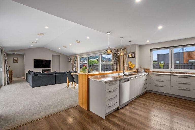 Photo of property in 7 Mallard Street, Albert Town, Wanaka, 9305