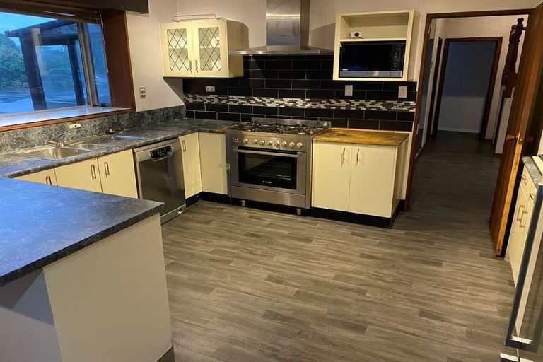 Photo of property in 133 Yaldhurst Road, Sockburn, Christchurch, 8042