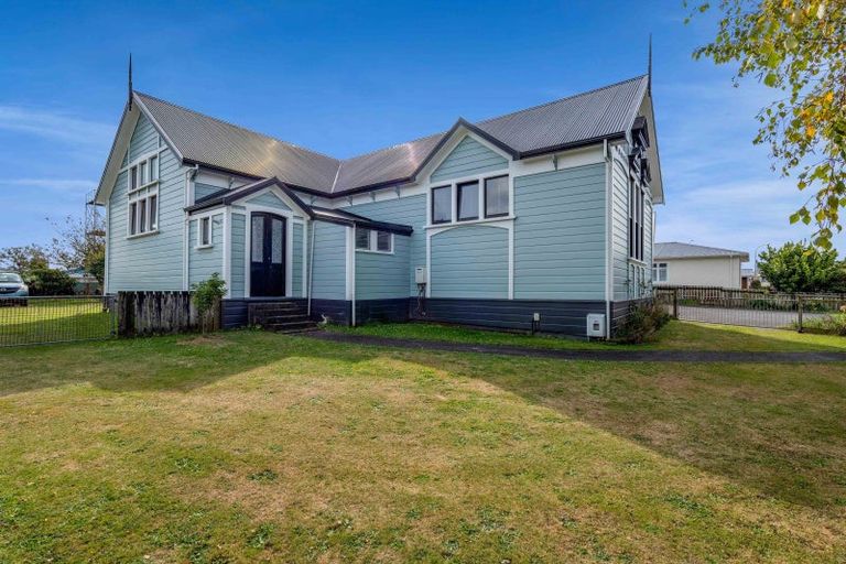 Photo of property in 105 High Street South, Eltham, 4322