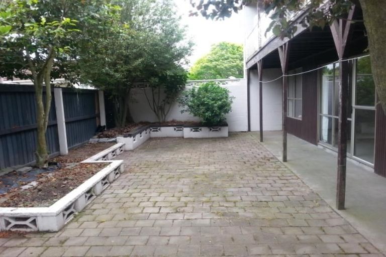 Photo of property in 1/8 Woodstock Place, Russley, Christchurch, 8042