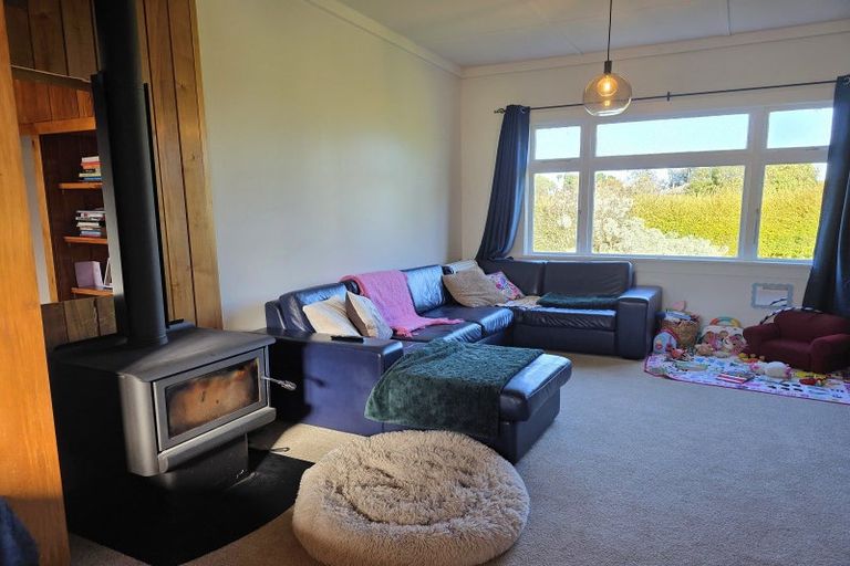 Photo of property in 73 Papatotara Road, Tuatapere, 9620