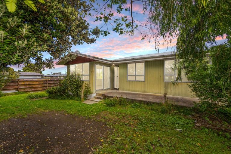 Photo of property in 19 Caernarvon Drive, Flaxmere, Hastings, 4120