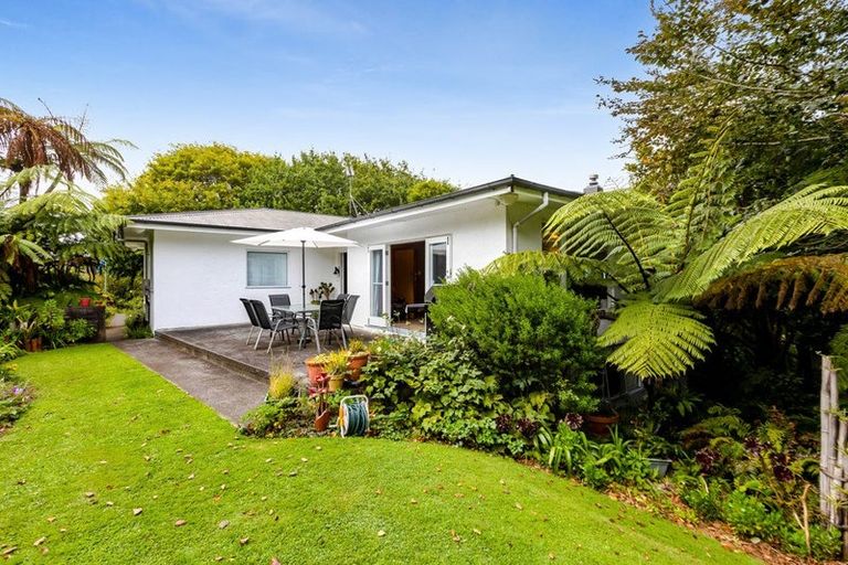 Photo of property in 1 High Road, Hawera, 4610