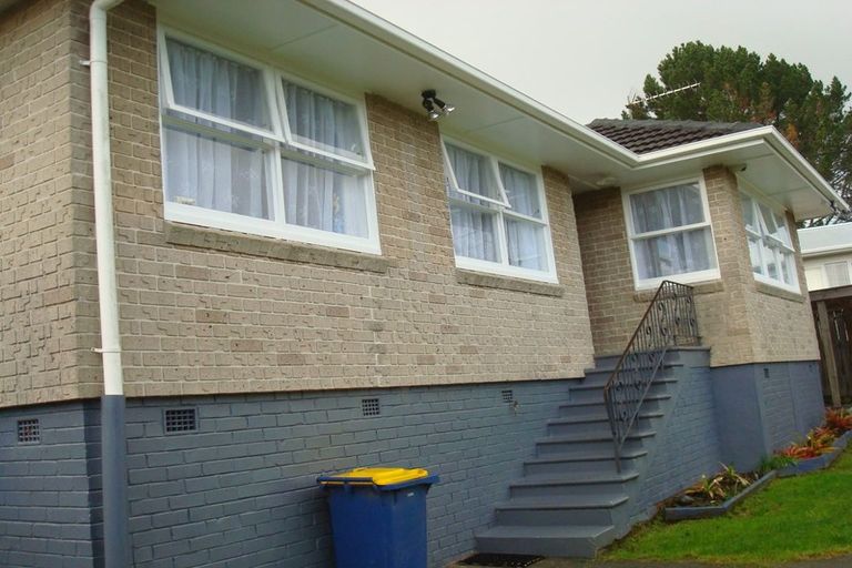 Photo of property in 43 Blease Street, New Lynn, Auckland, 0600