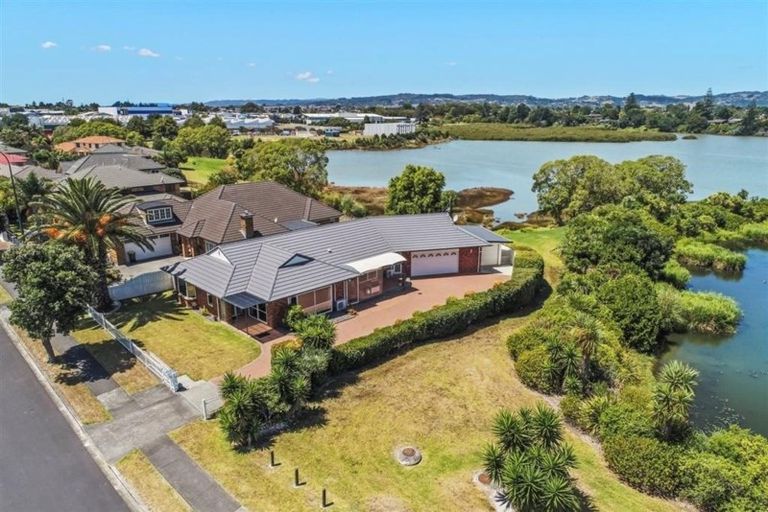 Photo of property in 85 Longford Park Drive, Takanini, 2112