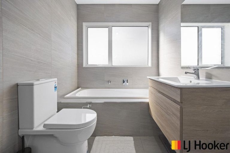 Photo of property in 65a Tawhiti Road, Pukekohe, 2120