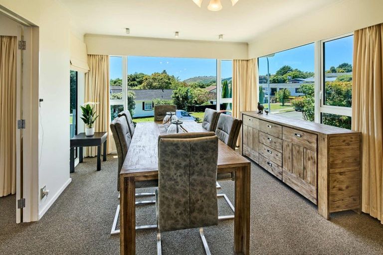 Photo of property in 104 Oriel Avenue, Tawa, Wellington, 5028