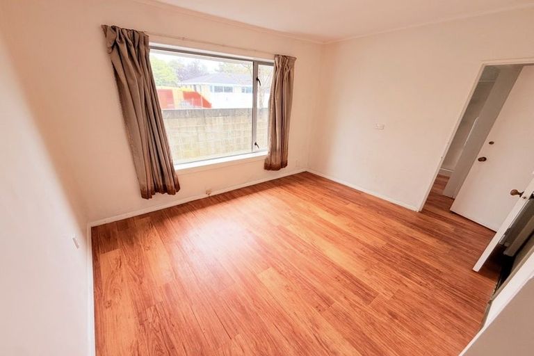 Photo of property in 8 Nyoli Street, Northcote, Christchurch, 8052