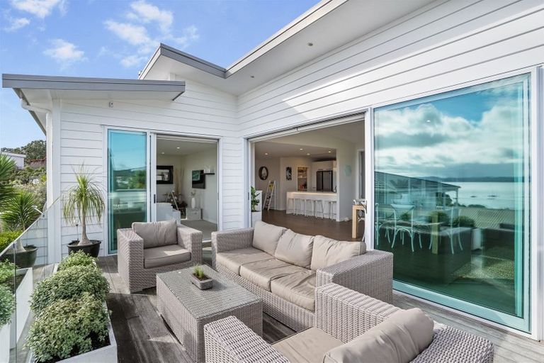 Photo of property in 133 Stanmore Bay Road, Stanmore Bay, Whangaparaoa, 0932