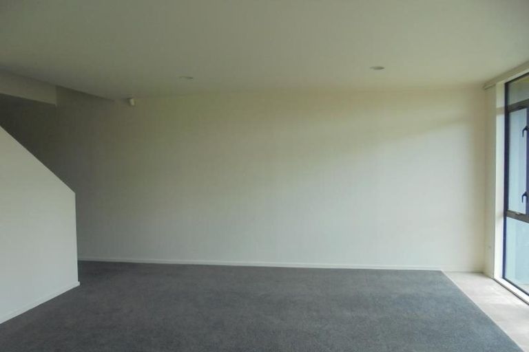 Photo of property in 13/3 Erewhon Place, Birkdale, Auckland, 0626