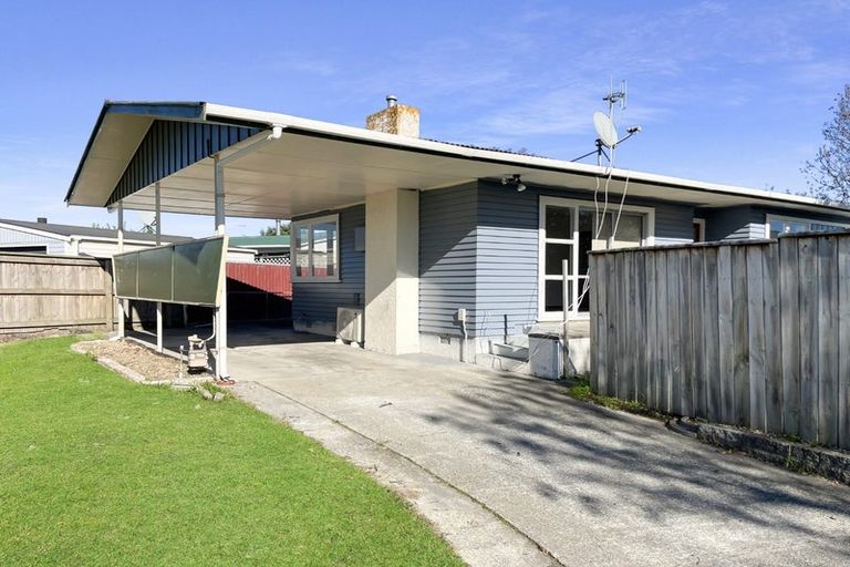 Photo of property in 28 Langley Avenue, Milson, Palmerston North, 4414