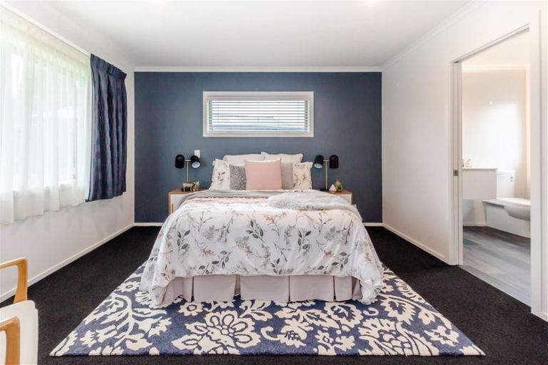 Photo of property in 1 Gardner Place, Otaki, 5512