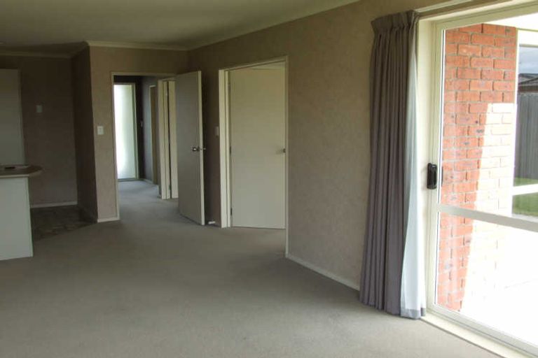 Photo of property in 5 Boston Parade, Kelvin Grove, Palmerston North, 4414