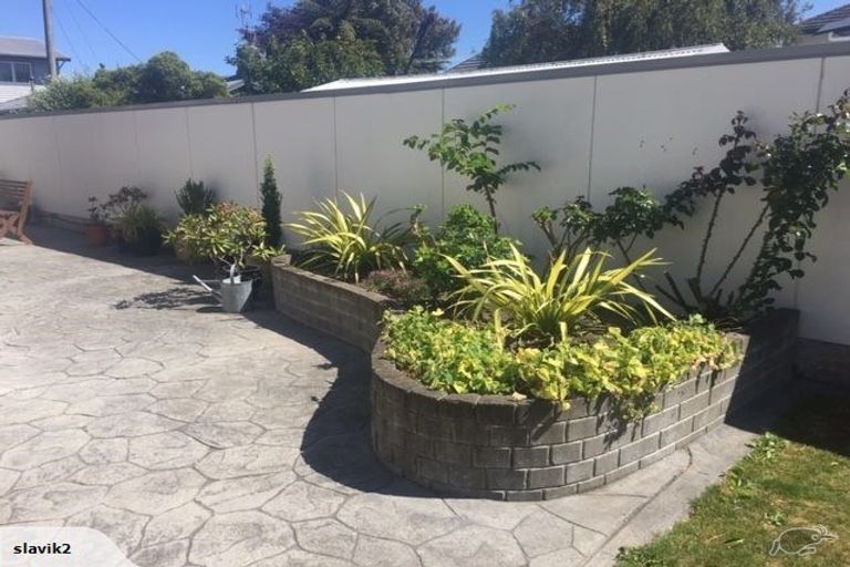 Photo of property in 2/94 Pretoria Street, Hutt Central, Lower Hutt, 5010