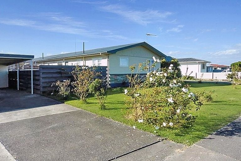 Photo of property in 2/3 Merton Crescent, Pirimai, Napier, 4112