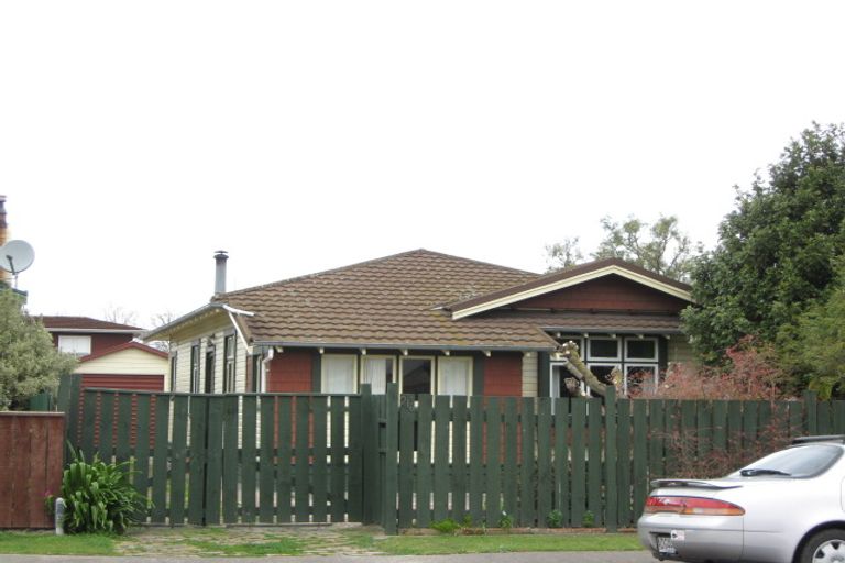 Photo of property in 216 Lascelles Street, Saint Leonards, Hastings, 4120