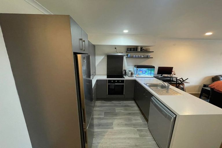 Photo of property in 9f Denver Place, Hamilton East, Hamilton, 3216