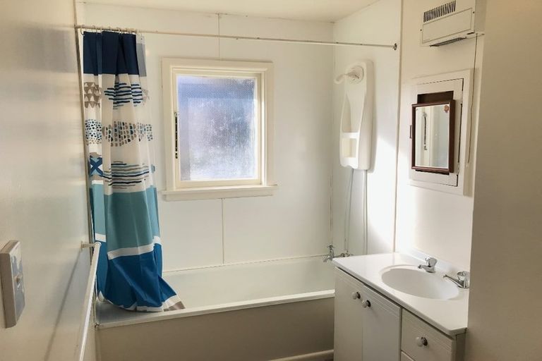 Photo of property in 17 Ariki Place, Hei Hei, Christchurch, 8042