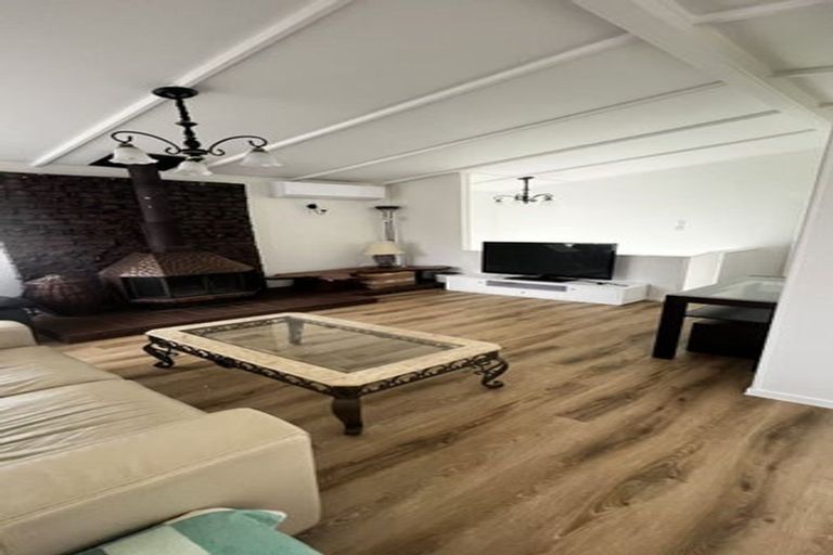 Photo of property in 39 Awaruku Road, Torbay, Auckland, 0630