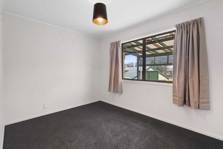 Photo of property in 15 Dickens Street, Owhata, Rotorua, 3010