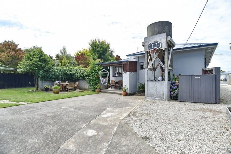 Photo of property in 69 West Belt, Rangiora, 7400