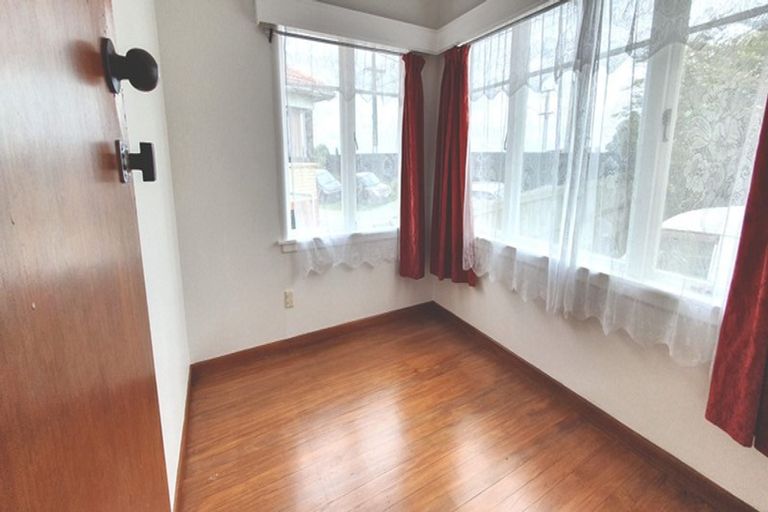 Photo of property in 433 Mount Albert Road, Mount Roskill, Auckland, 1041