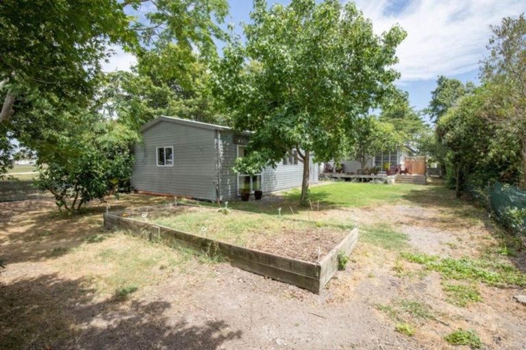 Photo of property in 30 Pipiroa Road, Ngatea, 3503