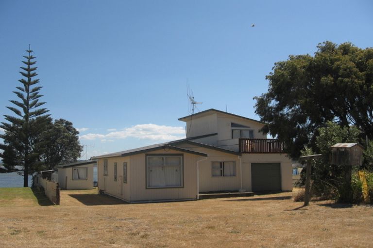 Photo of property in 646 Pukehina Parade, Pukehina, 3189