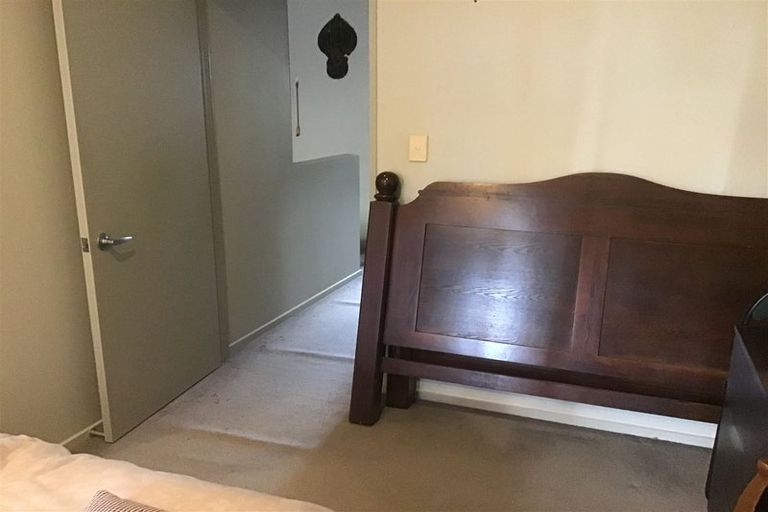 Photo of property in 2/85 Portage Road, New Lynn, Auckland, 0600