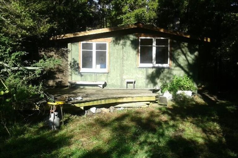 Photo of property in 60 Totara Avenue, Collingwood, 7073