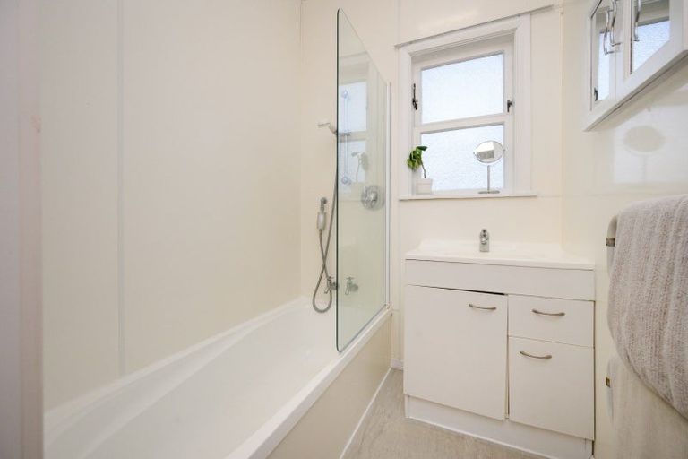 Photo of property in 97 Savage Crescent, West End, Palmerston North, 4412