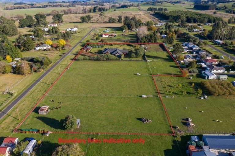 Photo of property in 66 Mantell Street, Tikokino, Waipawa, 4273