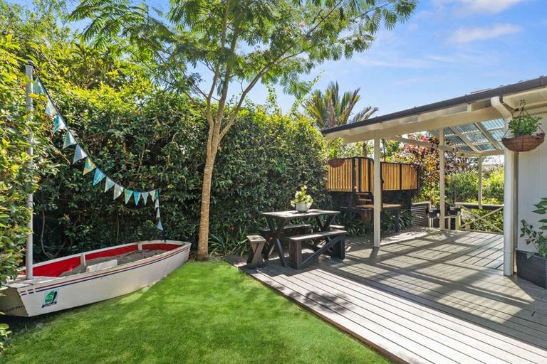 Photo of property in 1/39 Clayburn Road, Glen Eden, Auckland, 0602