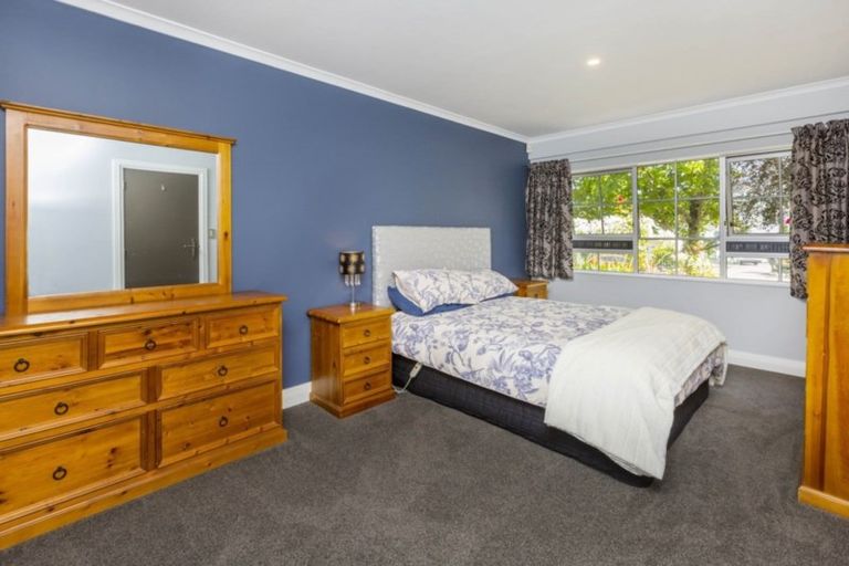 Photo of property in 1010 Fergusson Drive, Clouston Park, Upper Hutt, 5018